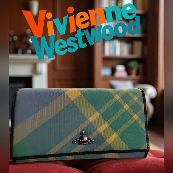 Vivienne Westwood Plaid Wallet In Preloved CONDITION - Picture 1 of 8
